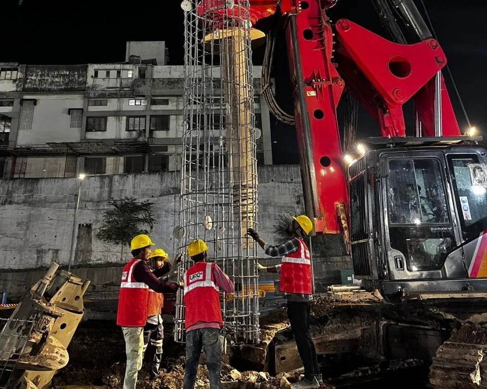 Team Digging